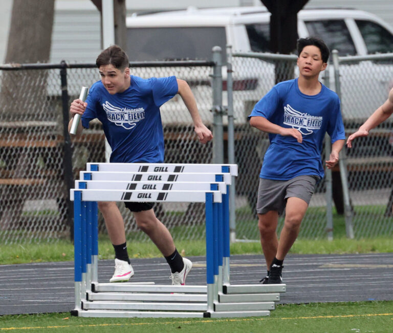 Chippewa Track Teams Dominate Tri-Meet 🏃‍♀️🥇